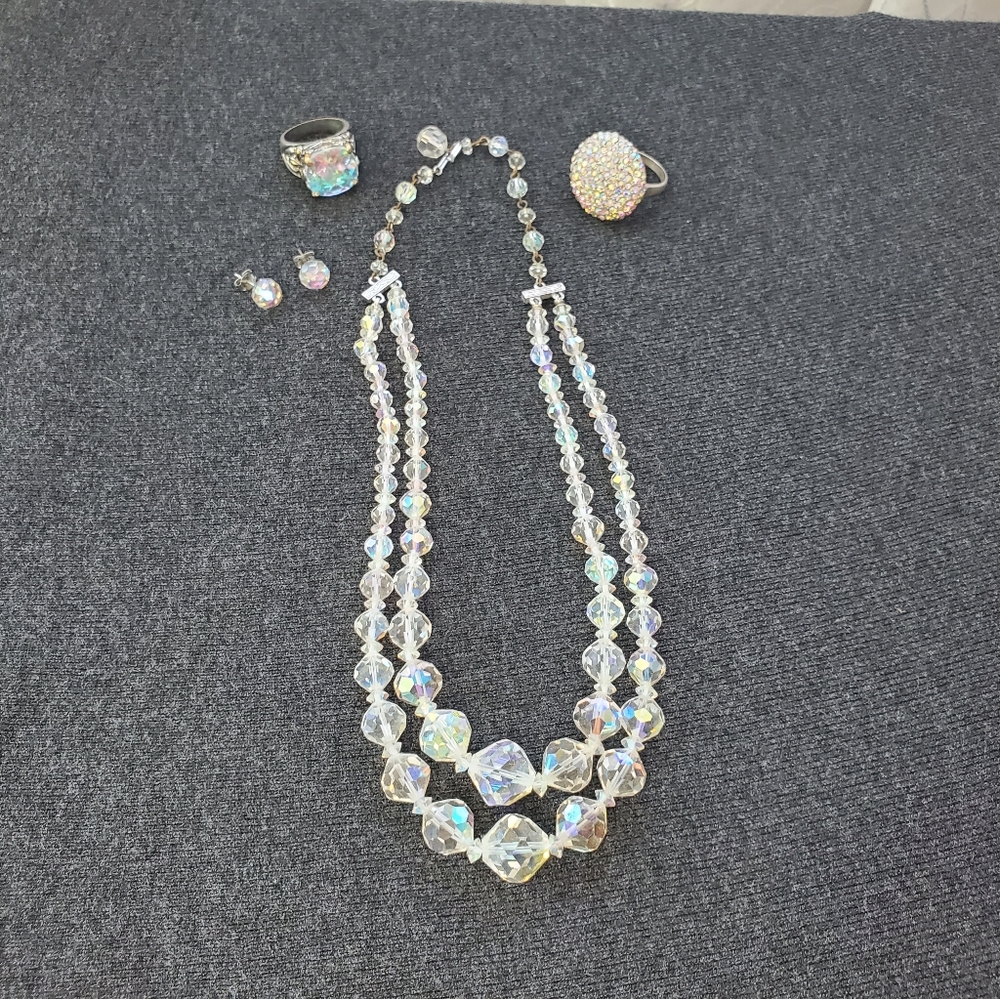 Iridescent set